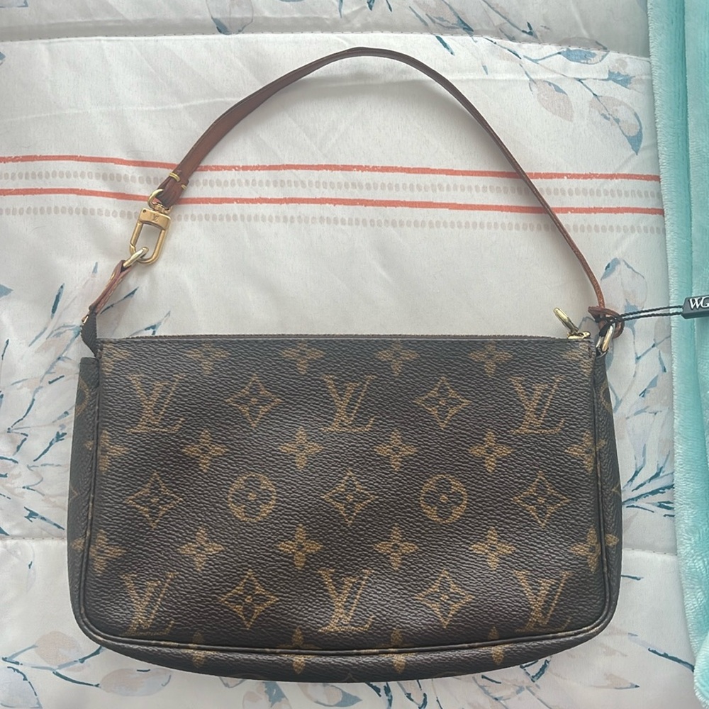 COPY - Authentic Vintage Louis Vuitton!